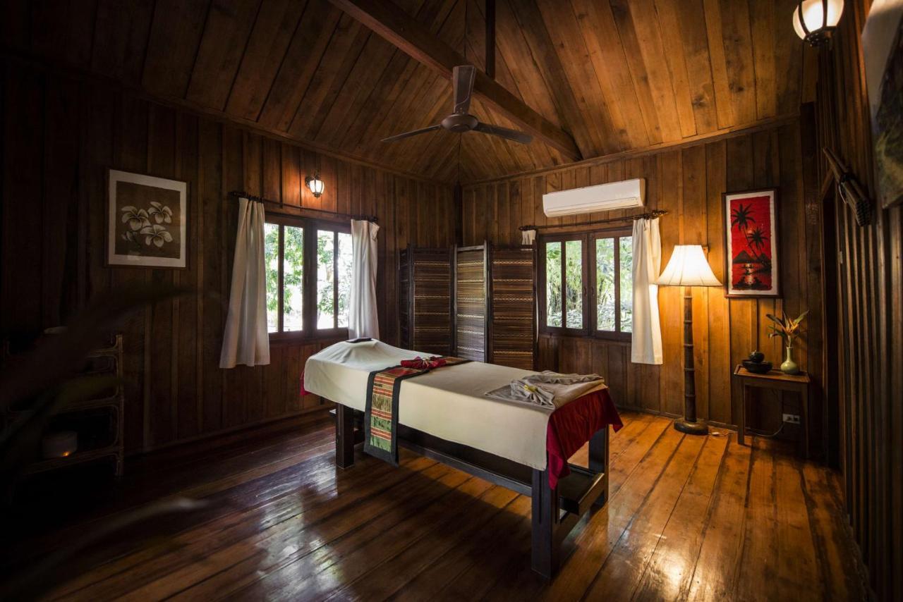 La Folie Lodge Тямпасак Екстер'єр фото