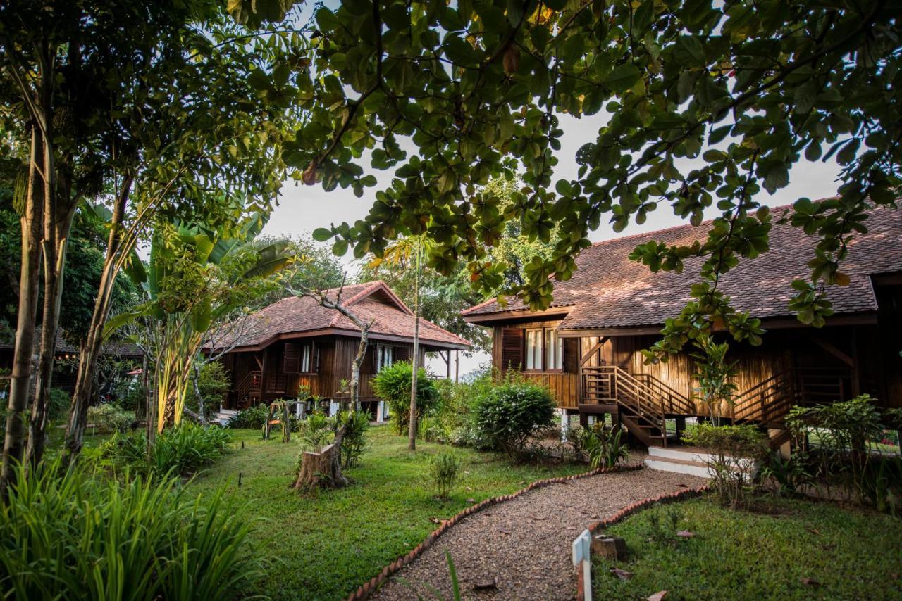 La Folie Lodge Тямпасак Екстер'єр фото